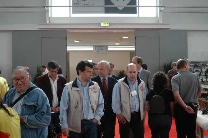 2009_001